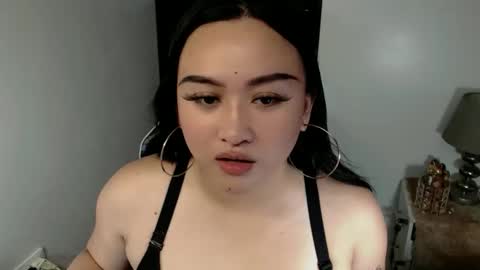 Snapshot of sw33tgirl_moaner chatting on May 19, 3:18 pm Angelic Baby online show from May 19, 3:18 pm