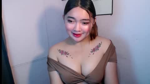 Jasmine online show from October 12, 1:04 am