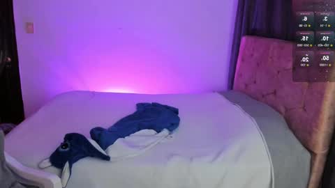 Snapshot of sweeet_temptation chatting on November 15, 1:25 am Mariana online show from November 15, 1:25 am