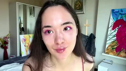 sweeetiiefox online show from March 19, 3:32 am