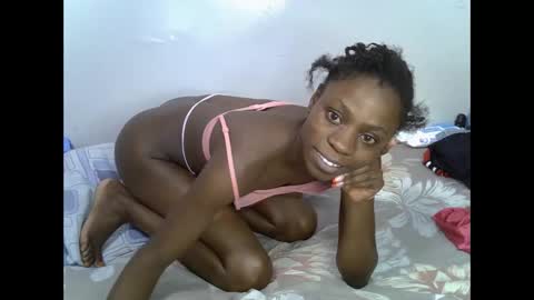 Snapshot of sweest_caster chatting on May 31, 12:34 pm Sweetest doll online show from May 31, 12:34 pm