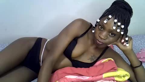 Snapshot of sweest_caster chatting on June 2, 6:21 pm Sweetest doll online show from June 2, 6:21 pm