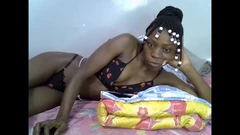 Snapshot of sweest_caster chatting on June 7, 11:08 pm Sweetest doll online show from June 7, 11:08 pm