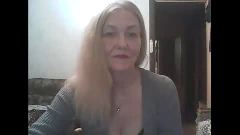 Snapshot of sweet4blonde609 chatting on December 23, 6:58 pm sweet4blonde609 online show from December 23, 6:58 pm