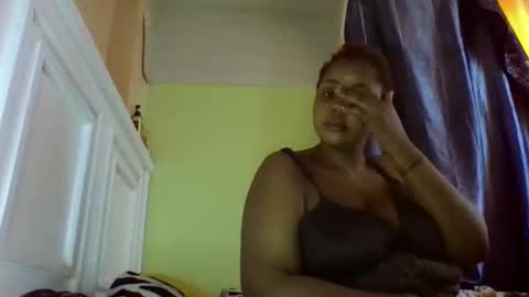 sweet52537 online show from May 13, 8:44 am