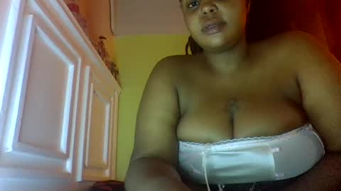 Snapshot of sweet52537 chatting on July 21, 4:26 am sweet52537 online show from July 21, 4:26 am