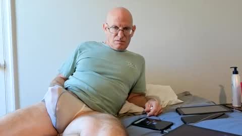 Zeppelin man online show from April 27, 2:04 pm