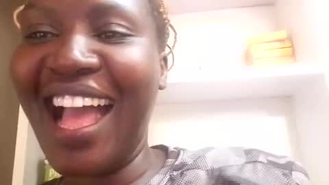 Snapshot of sweet69dreams chatting on June 7, 12:53 pm sweet69dreams online show from June 7, 12:53 pm