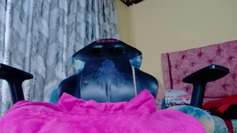 sweet__thang online show from March 21, 8:30 am