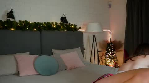 sweet__vikki online show from January 6, 1:15 pm
