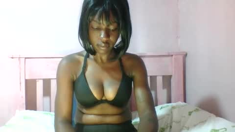 Snapshot of sweet_aaliya chatting on June 4, 6:08 am Aaliya online show from June 4, 6:08 am