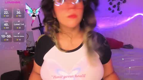 Snapshot of sweet_afrodita777 chatting on October 26, 10:25 pm Afrodita online show from October 26, 10:25 pm