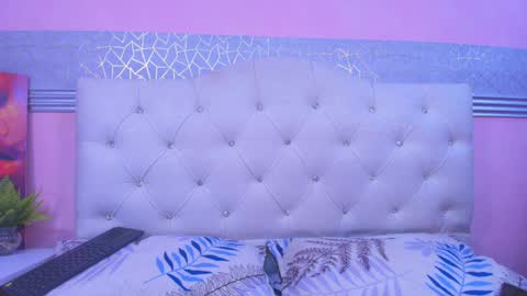 Snapshot of sweet_anto_ chatting on April 4, 12:53 am antonella online show from April 4, 12:53 am