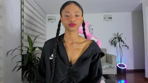 sweet_brunette88 online show from January 8, 1:00 am