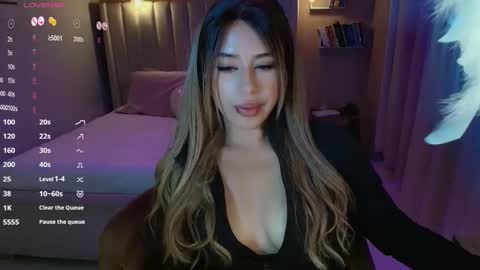 Snapshot of sweet_cami1 chatting on September 28, 1:00 am Camila online show from September 28, 1:00 am