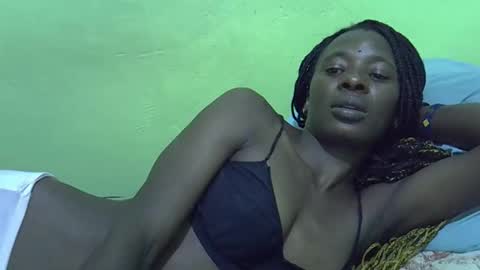 sweet_candie01 online show from March 11, 6:25 pm