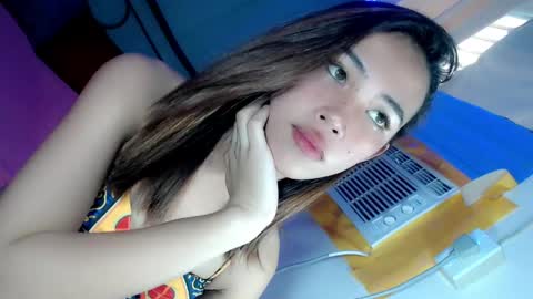sweet_cassy12 online show from May 2, 8:41 am