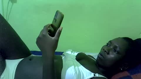 Snapshot of sweet_cherie1 chatting on February 14, 6:26 pm sweet_cherie1 online show from February 14, 6:26 pm