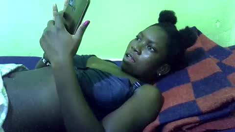 Snapshot of sweet_cherie1 chatting on February 28, 7:09 am sweet_cherie1 online show from February 28, 7:09 am