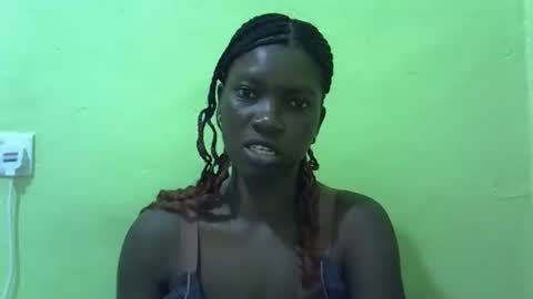 sweet_cherie1 online show from April 6, 4:52 pm