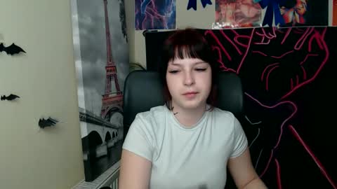 Snapshot of sweet_cherryg chatting on May 14, 7:15 am Ivy online show from May 14, 7:15 am
