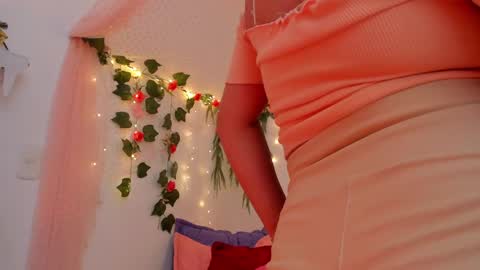 Snapshot of sweet_chloe6 chatting on December 18, 6:14 pm Chloe online show from December 18, 6:14 pm