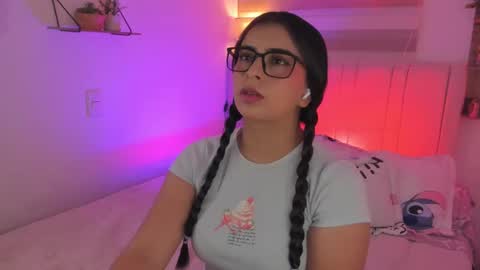 Snapshot of sweet_deepthroat chatting on October 2, 5:25 am sweet_deepthroat online show from October 2, 5:25 am