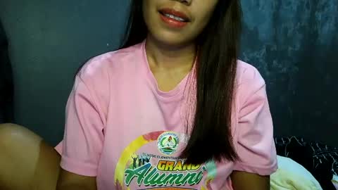 Snapshot of sweet_dianne08 chatting on June 21, 6:54 pm dianne online show from June 21, 6:54 pm