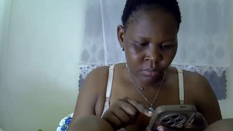 Snapshot of sweet_dori33 chatting on April 27, 12:08 am sweet_dori33 online show from April 27, 12:08 am