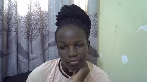 Snapshot of sweet_elisa001 chatting on April 27, 4:32 am Edah online show from April 27, 4:32 am