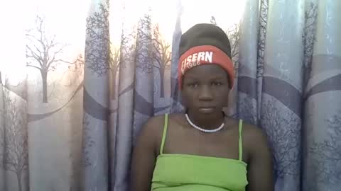 Snapshot of sweet_elisa001 chatting on June 1, 12:07 pm Edah online show from June 1, 12:07 pm