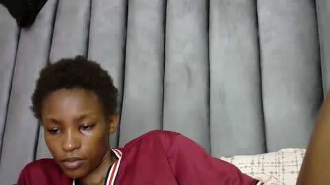 sweet_freaky online show from April 1, 4:37 pm