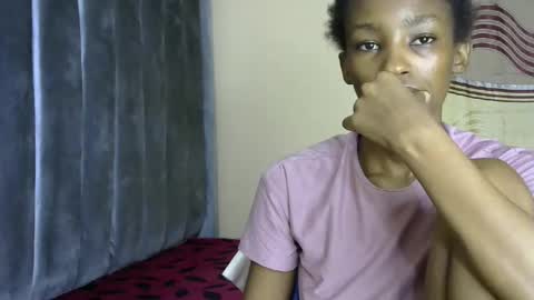 sweet_freaky online show from April 18, 5:00 am