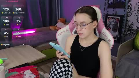 Alice online show from February 3, 6:40 am