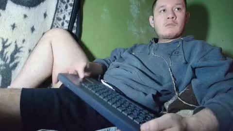 sweet_guy36 online show from October 14, 3:51 am