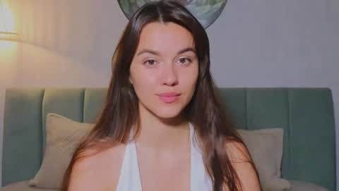 Snapshot of sweet_haeven chatting on July 8, 8:02 pm Im Mia.LOVELY PATTERNS 100 120 160 200 my toy buzzes from 2 tip online show from July 8, 8:02 pm
