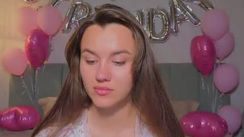 Snapshot of sweet_haeven chatting on July 11, 8:00 pm Im Mia.LOVELY PATTERNS 100 120 160 200 my toy buzzes from 2 tip online show from July 11, 8:00 pm