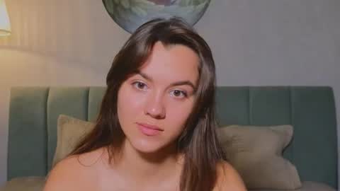 Snapshot of sweet_haeven chatting on July 31, 11:15 pm Im Mia.LOVELY PATTERNS 100 120 160 200 my toy buzzes from 2 tip online show from July 31, 11:15 pm