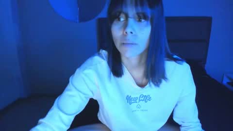 Snapshot of sweet_hann chatting on November 9, 11:58 pm Hanna online show from November 9, 11:58 pm