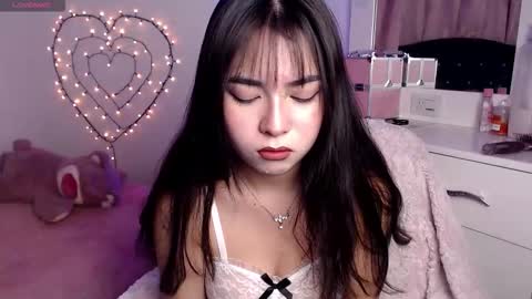 Hannah online show from March 22, 11:02 am