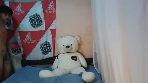 Snapshot of sweet_jassx chatting on April 7, 9:43 am Sweet jassxxx online show from April 7, 9:43 am