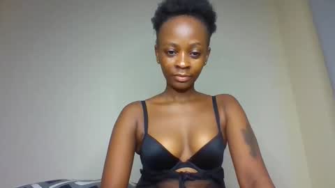 Snapshot of sweet_jovial chatting on May 27, 6:16 pm sweet_jovial online show from May 27, 6:16 pm