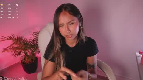 Snapshot of sweet_kalisa chatting on April 23, 12:56 am Call me Kali online show from April 23, 12:56 am