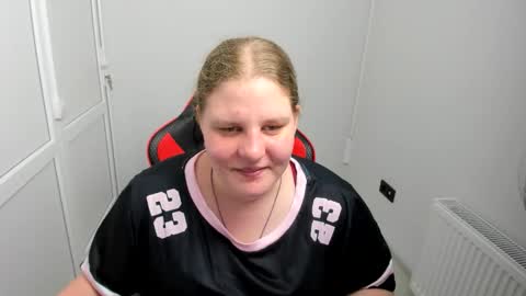 Karla online show from June 6, 1:38 pm