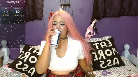 Snapshot of sweet_kitty66 chatting on January 6, 1:42 am elizabeth grey online show from January 6, 1:42 am