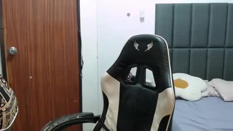 Snapshot of sweet_kittykatya chatting on February 17, 5:30 pm sweet_kittykatya online show from February 17, 5:30 pm