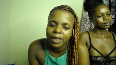 Snapshot of sweet_kush chatting on June 15, 2:36 am Kush online show from June 15, 2:36 am