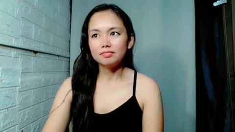 LAIKA online show from April 18, 5:11 am