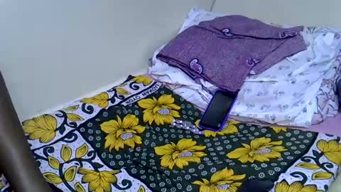 Snapshot of sweet_leen2 chatting on June 28, 8:04 pm Leen online show from June 28, 8:04 pm