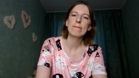 sweet_lilbunny online show from September 11, 2:11 am